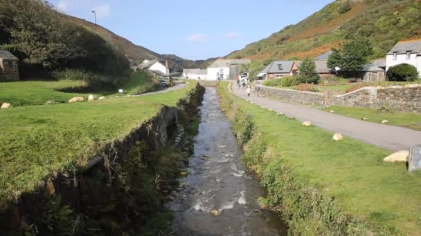 Boscastle river North Cornwall England UK on a beautiful sunny blue sky autumn day — Stock Video