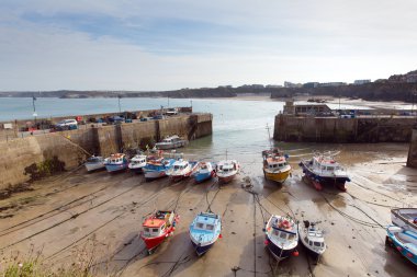 Newquay teknelerle Kuzey Cornwall İngiltere İngiltere liman