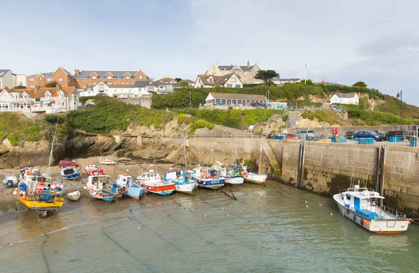 Lodě v Newquay Cornwall Anglie Uk v přístavu — Stock fotografie