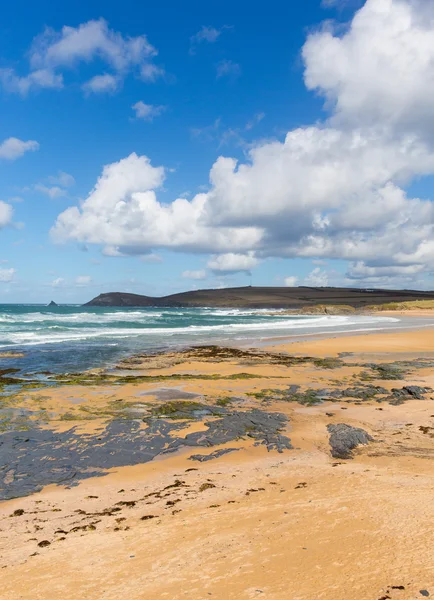 Constantine Bay Cornouailles Angleterre Royaume-Uni Côte nord de la Cornouailles entre Newquay et Padstow par une journée ensoleillée de ciel bleu — Photo