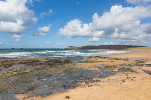 Constantine Bay Cornwall Inglaterra Reino Unido Cornualles costa norte entre Newquay y Padstow en un soleado día de cielo azul —  Fotos de Stock