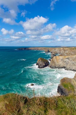 Newquay yakınındaki Bedruthan adımları Kuzey Cornwall İngiltere'de İngiltere'de Cornish sahil