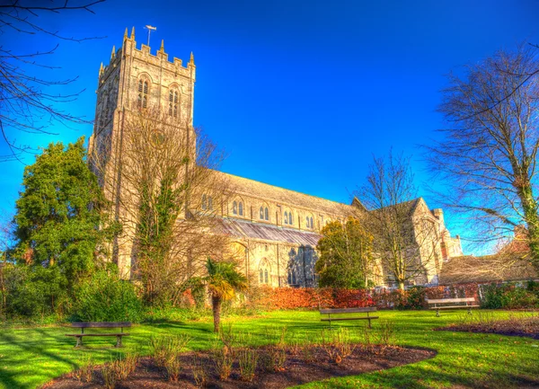 Christchurch Priorij Dorset Engeland Uk 11e eeuw rang ik vermeld kerk in het centrum van de stad in levendige kleurrijke Hdr — Stockfoto