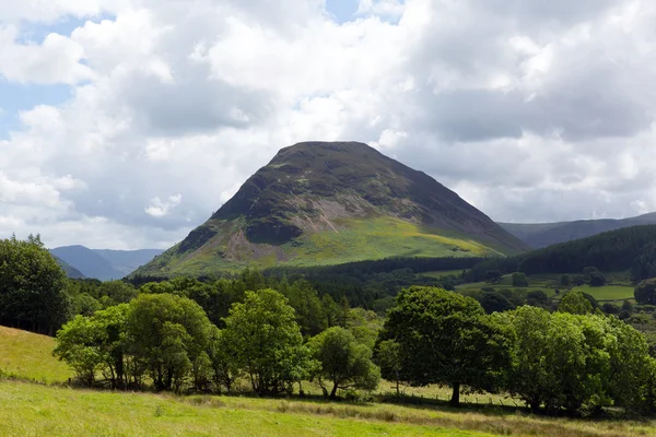 Horských scéna u Loweswater Lake District Cumbria Anglie Uk — Stock fotografie