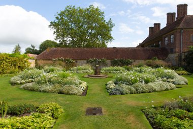 Ilminster Somerset İngiltere İngiltere Tudor manor house yakınındaki Barrington saraydaki beyaz Bahçe