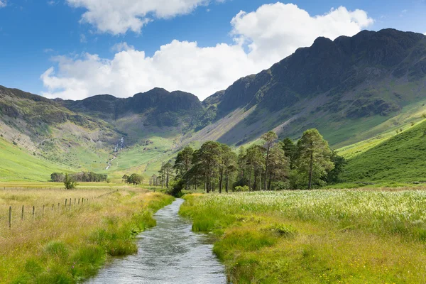 Haystacks mountain from Buttermere UK Cumbrian Lake District from Peggys Bridge — Stock Photo, Image