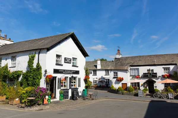 Hawkshead village square in the Lake District England uk on a beautiful sunny summer day popular tourist village — Stock Photo, Image