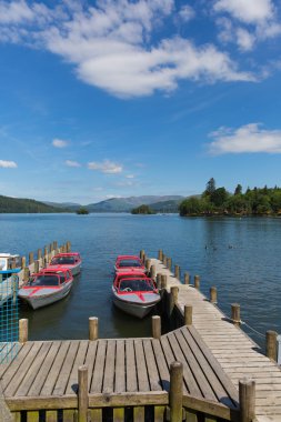 Bowness Windermere Güney Lakeland Cumbria İngiltere Lake Windermere kıyısında üzerinde