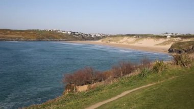 Sahil yolu Crantock cove Newquay yakınındaki kuzey Cornwall İngiltere İngiltere