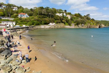 Kuzey Sands Salcombe Devon İngiltere'de yaz aylarında plaj.
