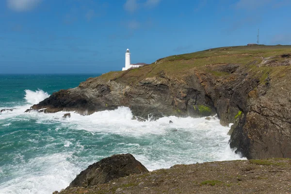 Trevose Head Lighthouse Costa da Cornualha do Norte entre Newquay e Padstow Inglês edifício marítimo — Fotografia de Stock