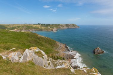 Galce üç kayalıklarla Bay Gower yarımadanın Swansea Galler uk yakınındaki sahil.