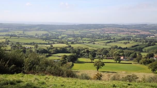 Blackdown Hills leste Devon vista do campo de East Hill perto de Ottery St Mary — Vídeo de Stock