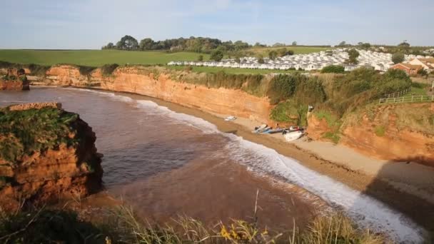 Ladram Bay beach Devon İngiltere Jurassic Coast Pan ve Budleigh Salterton Sidmouth arasında yer alan — Stok video