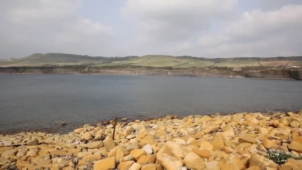 Kimmeridge Bay east of Lulworth Jurassic coast Dorset England uk one of Lulworth range walks pan — Stock Video