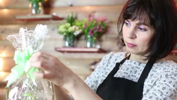Barna Virág Virágüzlet Csomagolására Virágok Műanyag — Stock videók