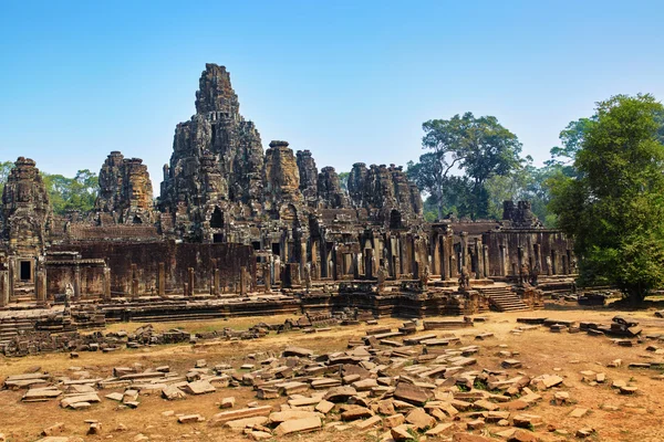Cambogia Famoso punto di riferimento. Tempio di Bayon, Angkor Thom. Patrimonio mondiale — Foto Stock