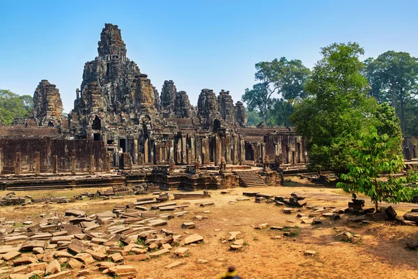Cambogia Famoso punto di riferimento. Tempio di Bayon, Angkor Thom. Patrimonio mondiale — Foto Stock