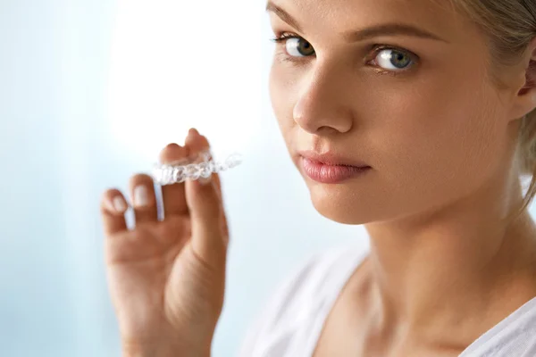 Beautiful Woman Holding Tray, Invisible Braces, Teeth Trainer — Stock Photo, Image