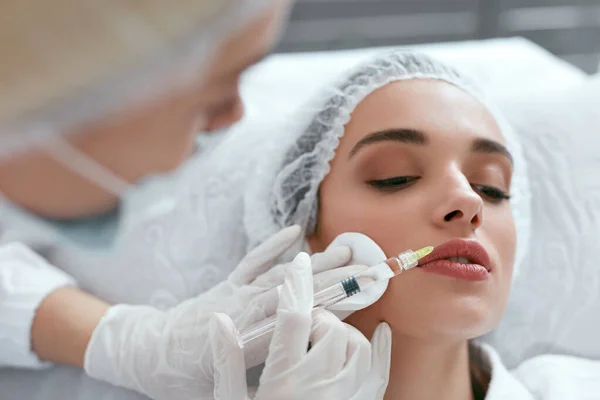 Lip Augmentation Woman Getting Beauty Injection Lips Facial Beauty Procedure — Stock Photo, Image