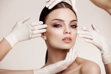 Plastik Cerrahi operasyon kozmetik önce kadın