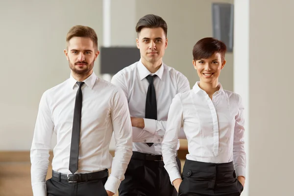 Gente de negocios en ropa formal — Foto de Stock