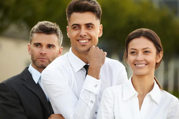 Business Team Outside Office — Stock Photo, Image