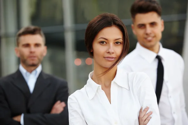 Business Team Outside Office — Stock Photo, Image