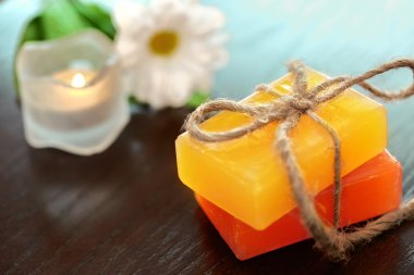 Spa arka plan. Doğal sabun ile deniz tuzu. Vücut scrub.