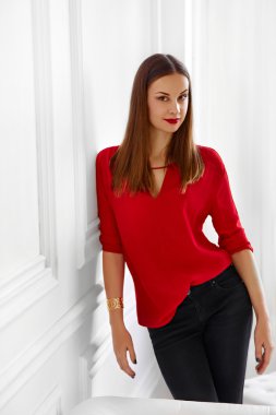 Şık kadın. Portre, başarılı Office iş kendine güvenen, mutlu ve gülümseyen Bayan arıyorum. Refah, lüks yaşam tarzı.