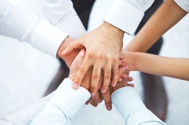 onların elleri getirmek ile birlik gösterilen uluslararası iş takım