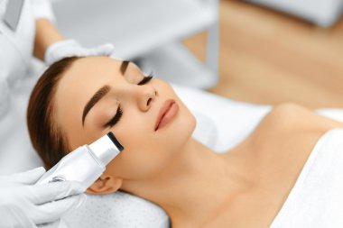 Skin Care. Ultrasound Cavitation Facial Peeling. Skin Cleansing 