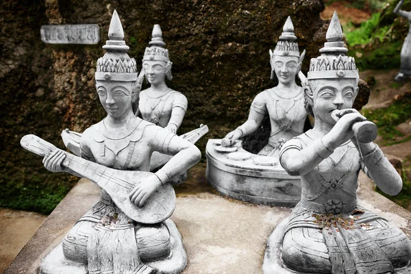 Thaiföld. Szobrok a titkos Buddha kert Koh Samui. Buddhizmus — Stock Fotó