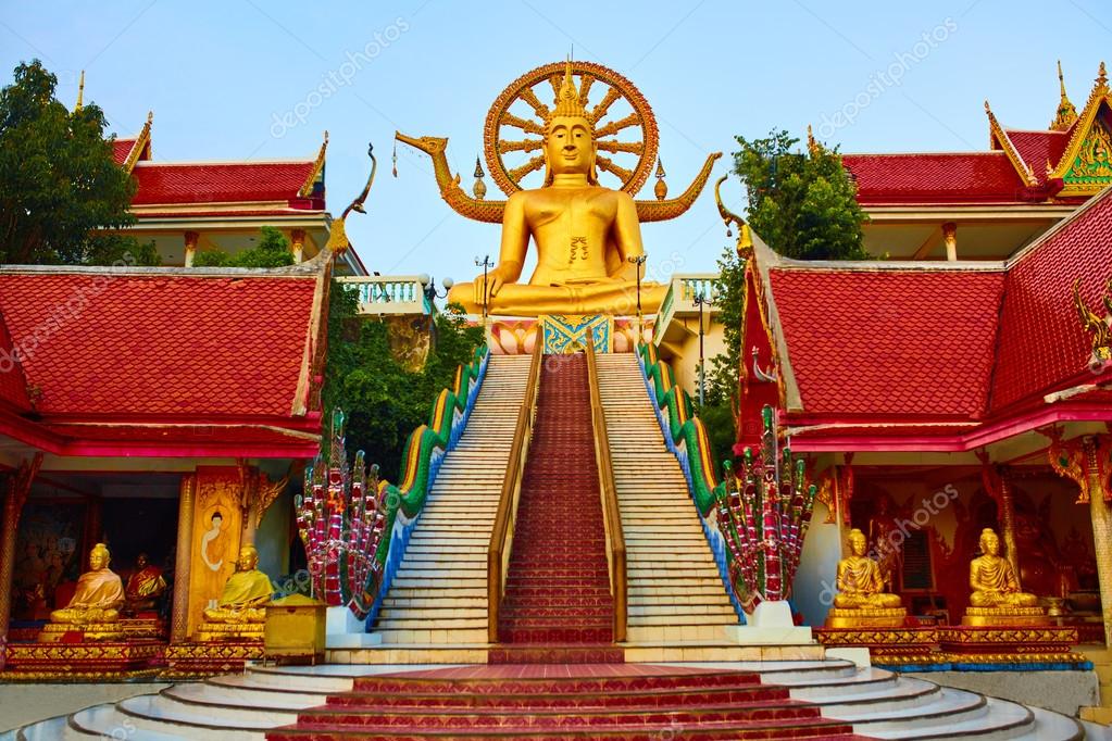 Religion, Thailand. Wat Phra Yai, Big Buddha Temple At Samui. — Stock Photo © puhhha #97368256
