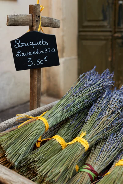 Trockene Lavendelsträuße in der Provence lizenzfreie Stockbilder