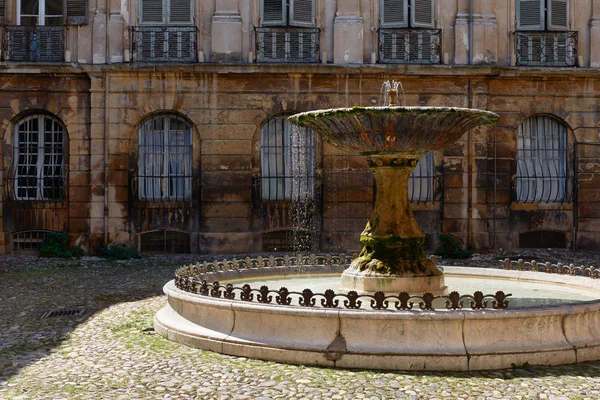 Fountain in Aix en Provence — Stock Photo, Image