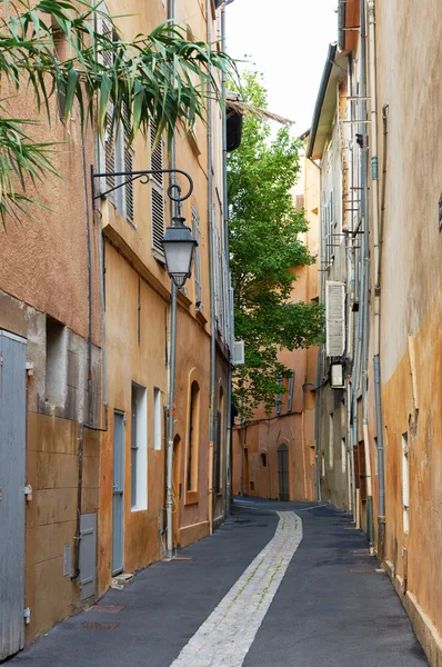 Rue dans le vieux Aix en Provnece — Photo