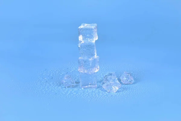 Pirámide Derretimiento Cubitos Hielo — Foto de Stock