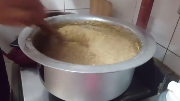 Uma Vista Perto Cozinhar Arroz Branco Paquistanês Tradicional Chamado Kichra — Vídeo de Stock