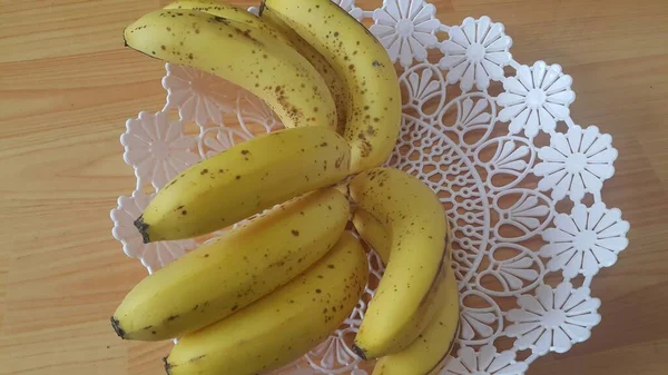 Close View Cultivated Ripe Banana Placed Plastic Changair Container Wooden — Stock Photo, Image