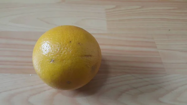 Vista Cercana Naranjas Sobre Suelo Madera Con Fondo Madera Fruta — Foto de Stock