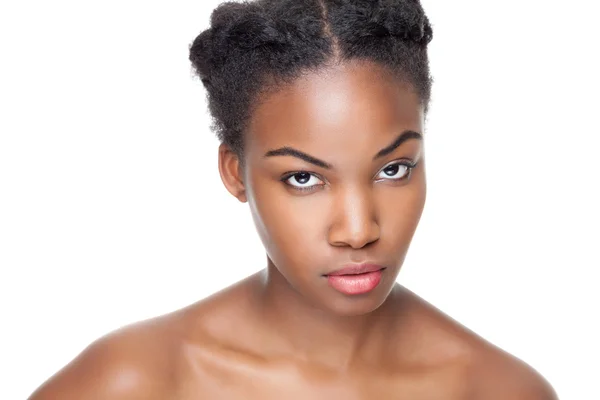 Beauté noire avec une peau parfaite — Photo