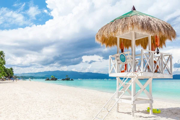 Unberührtes Wasser und weißer Sand in Boracay — Stockfoto
