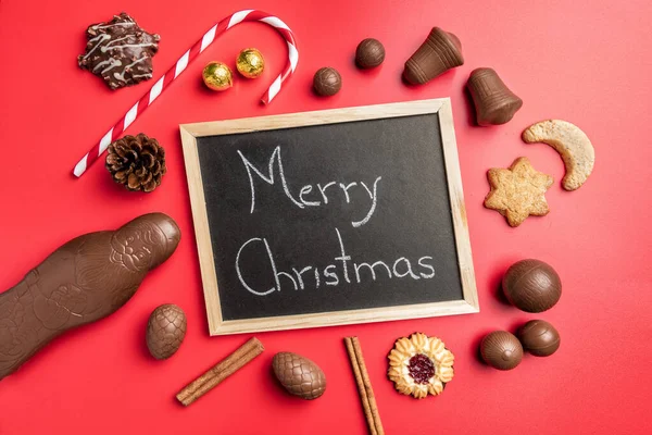美味的圣诞巧克力和节日期间的糖果 — 图库照片