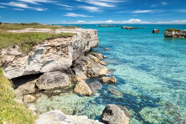 Crystal clear waters in southern Italy — Stock Photo, Image