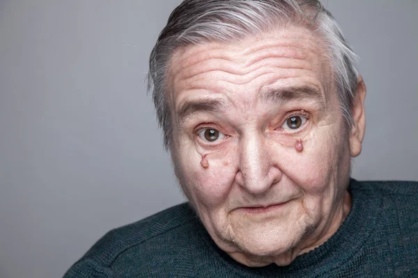 Portret van een oudere vrouw — Stockfoto