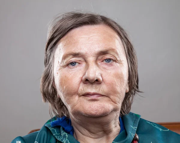 Retrato de una anciana —  Fotos de Stock