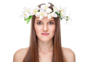 Uzun düz saçları güzel esmer