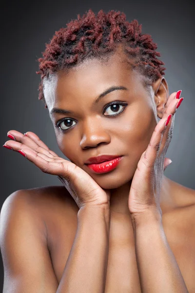 Black beauty with short spiky hair — Stock Photo, Image