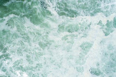 Çalkantılı okyanus yüzeyi Kaos Konsepti